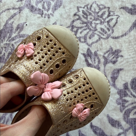 Gold Native Girl Shoes toddler 4 - Picture 2 of 4